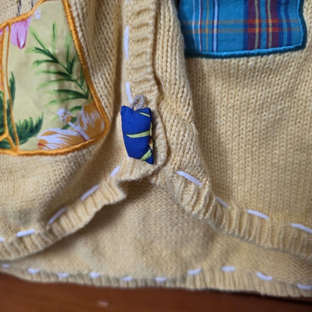 Vintage Mandal Bay Sweater Vest Size Large Yellow Appliqued Purses Shopping - Picture 5 of 11